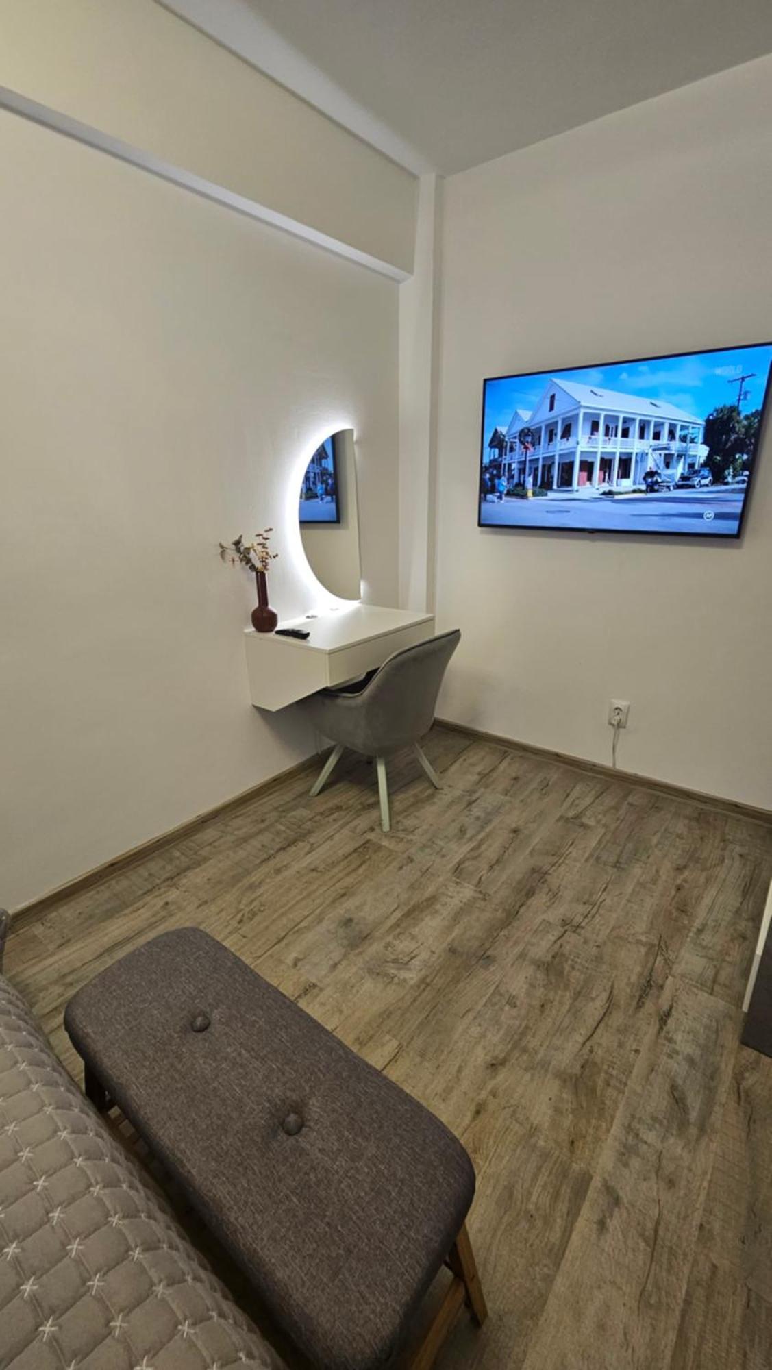 Central View Apartment デヴァ エクステリア 写真