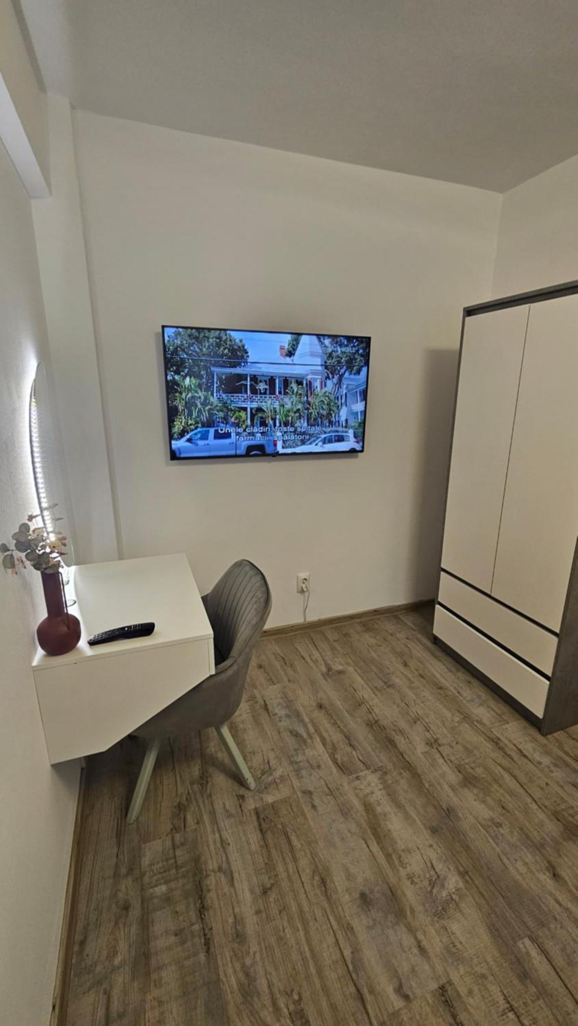 Central View Apartment デヴァ エクステリア 写真